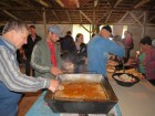 Arroz com galinha caipira no Encontro da Rede Leite.